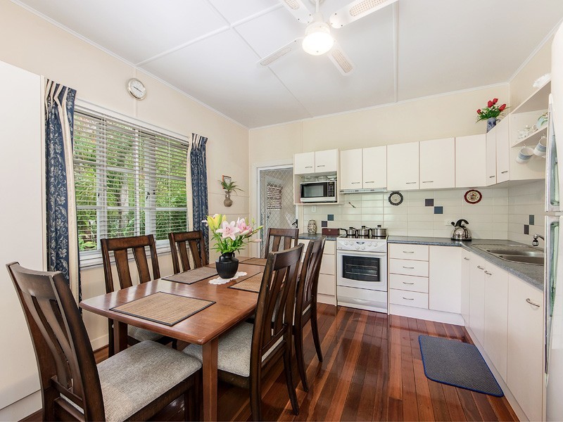 68 Price Street, Oxley QLD 4075