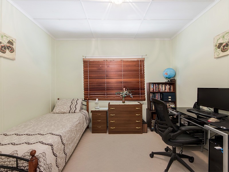 68 Price Street, Oxley QLD 4075