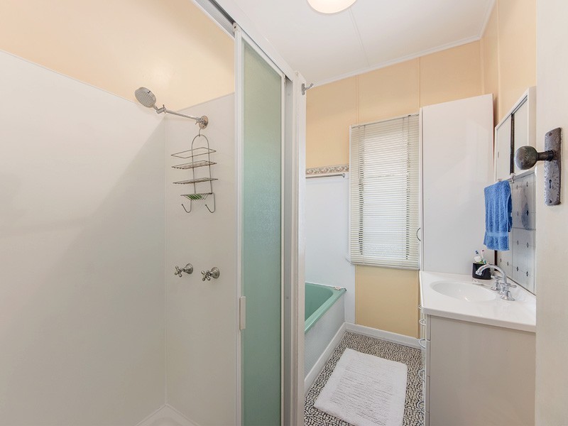 68 Price Street, Oxley QLD 4075