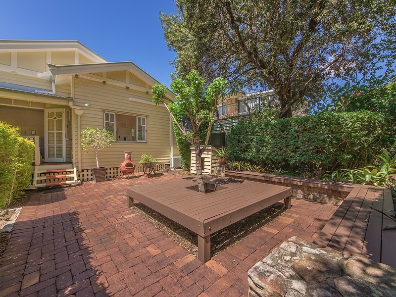14 Kendall Street, East Ipswich QLD 4305