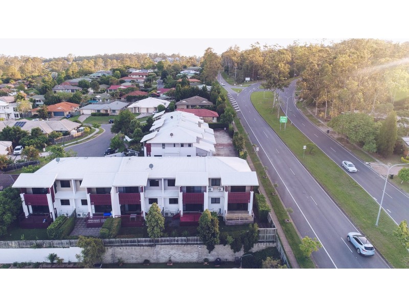 4/52 Golden Crest, Bellbowrie QLD 4070