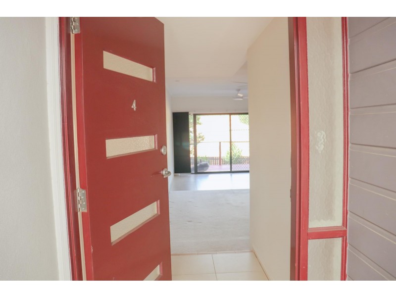 4/52 Golden Crest, Bellbowrie QLD 4070