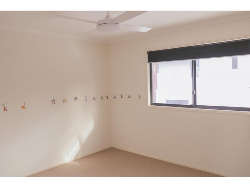 4/52 Golden Crest, Bellbowrie QLD 4070