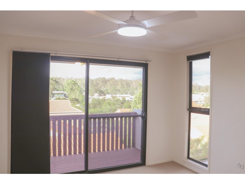 4/52 Golden Crest, Bellbowrie QLD 4070