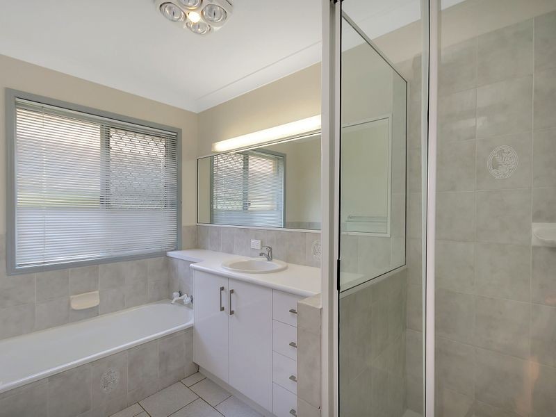 17 Wallace St, Flinders View QLD 4305