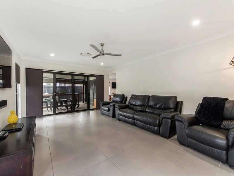 22 Eucalyptus Cres, Ripley QLD 4306