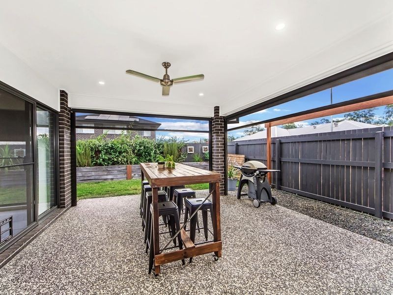 22 Eucalyptus Cres, Ripley QLD 4306