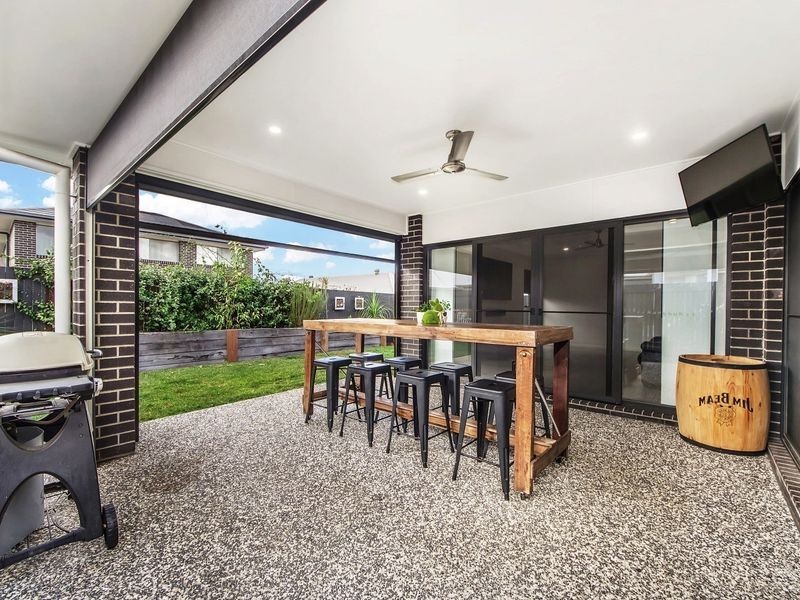22 Eucalyptus Cres, Ripley QLD 4306