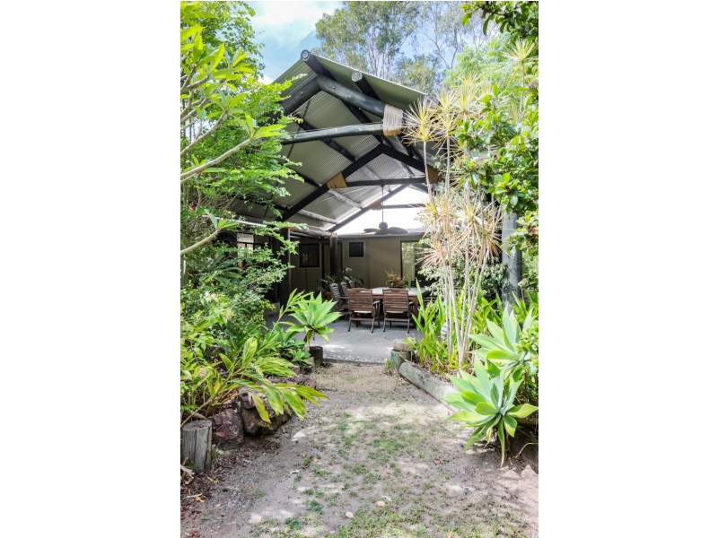 147 Huntingdale St, Pullenvale QLD 4069