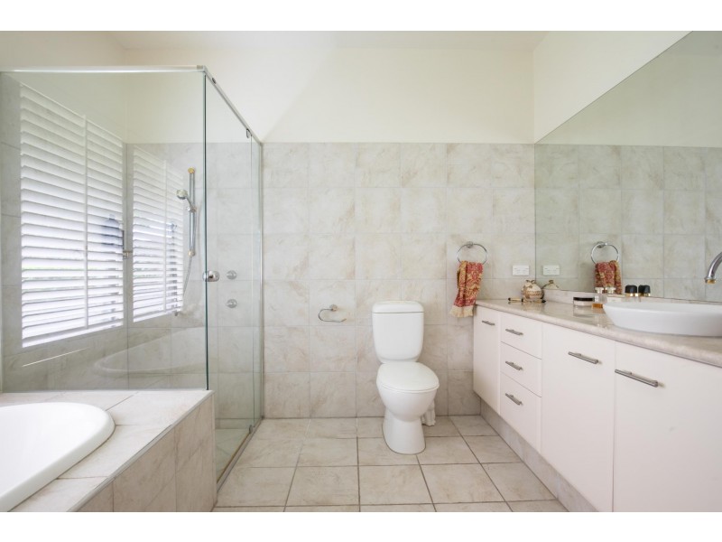 147 Huntingdale St, Pullenvale QLD 4069