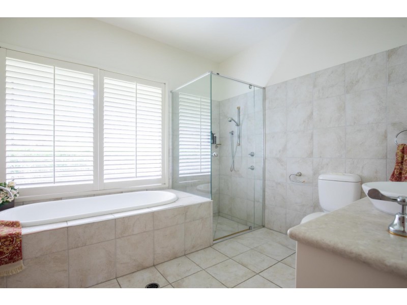 147 Huntingdale St, Pullenvale QLD 4069