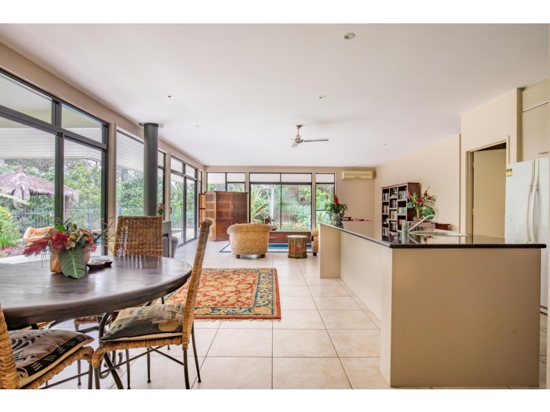 147 Huntingdale St, Pullenvale QLD 4069