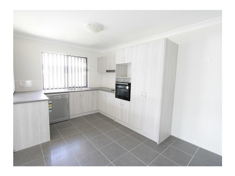Unit 1/2 Beechwood Close, Chuwar QLD 4306