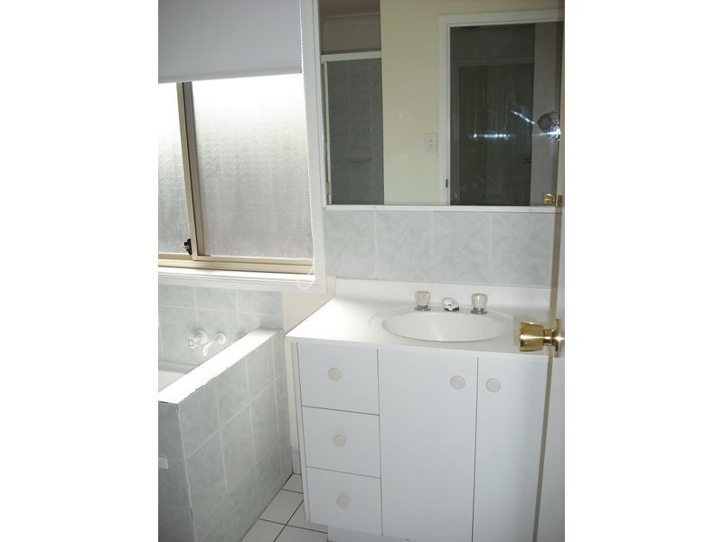 7 Wagtail Street, Flinders View QLD 4305