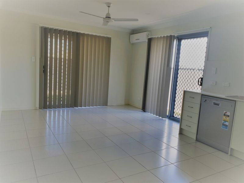 Unit 2/5 Gooloowan Circuit, Brassall QLD 4305