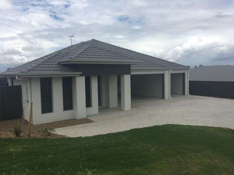 Unit 2/5 Gooloowan Circuit, Brassall QLD 4305