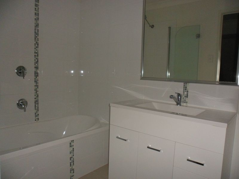 Unit 2/41 Braeside Road, Bundamba QLD 4304