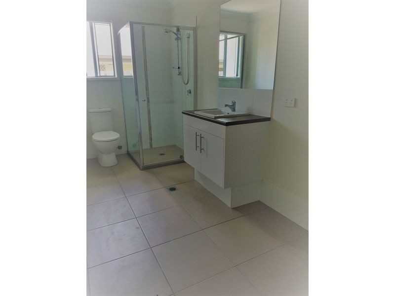Unit 1/7 Essington Mews, Leichhardt QLD 4305