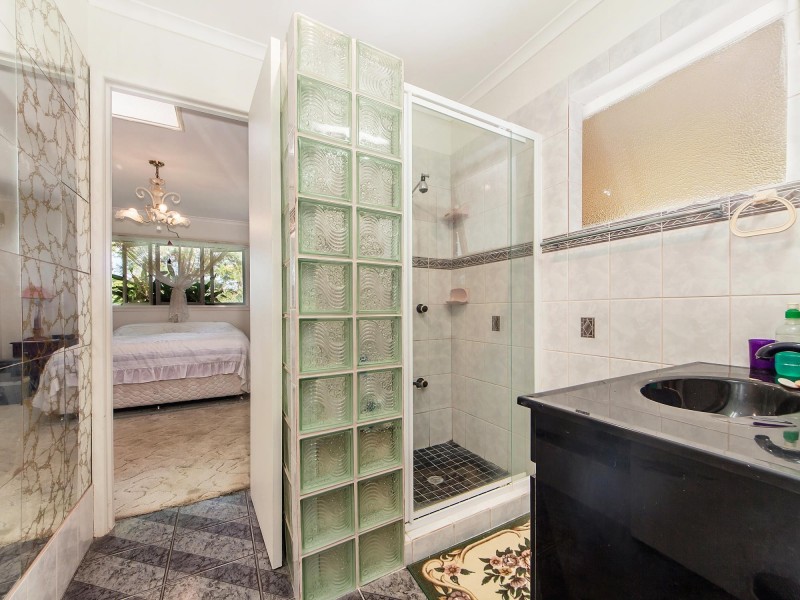 69 Wulkuraka Connection Rd, Karrabin QLD 4306