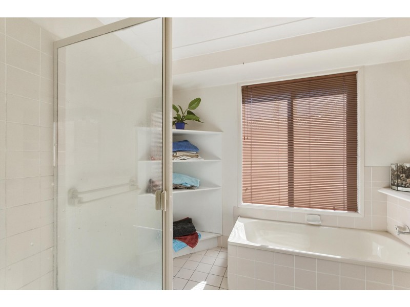 34 Jonquil Circuit, Flinders View QLD 4305