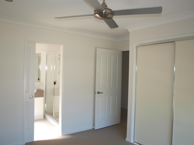 8 carron court, Brassall QLD 4305