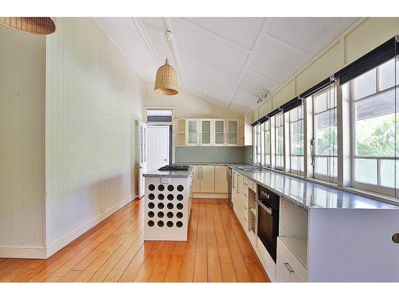 19 Salisbury Road, Ipswich QLD 4305