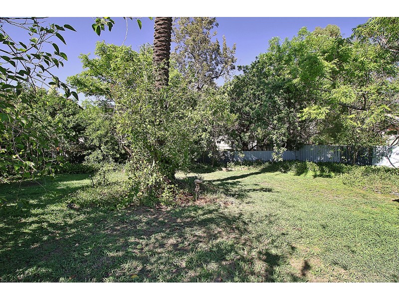 19 Salisbury Road, Ipswich QLD 4305
