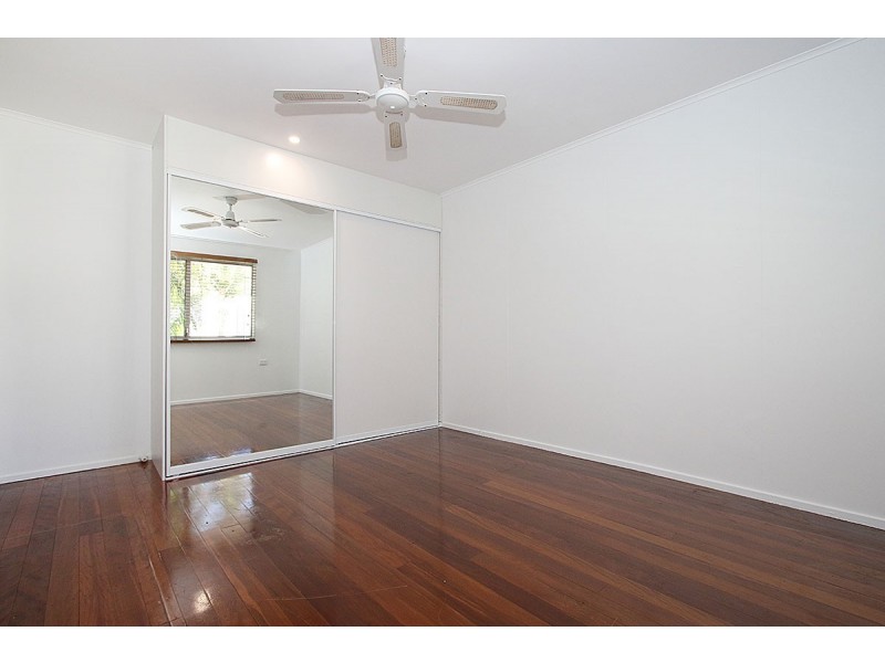 12 Stephen Crescent, Goodna QLD 4300