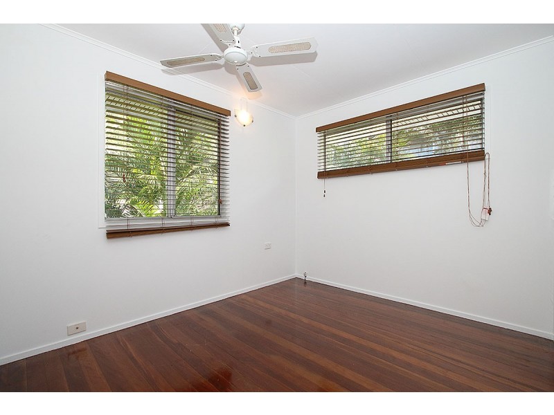 12 Stephen Crescent, Goodna QLD 4300