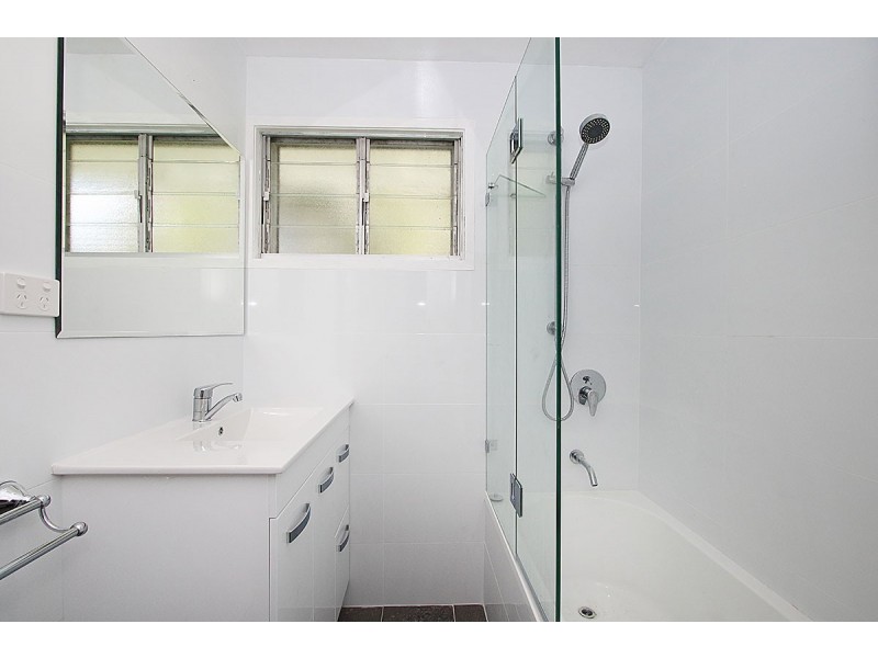 12 Stephen Crescent, Goodna QLD 4300