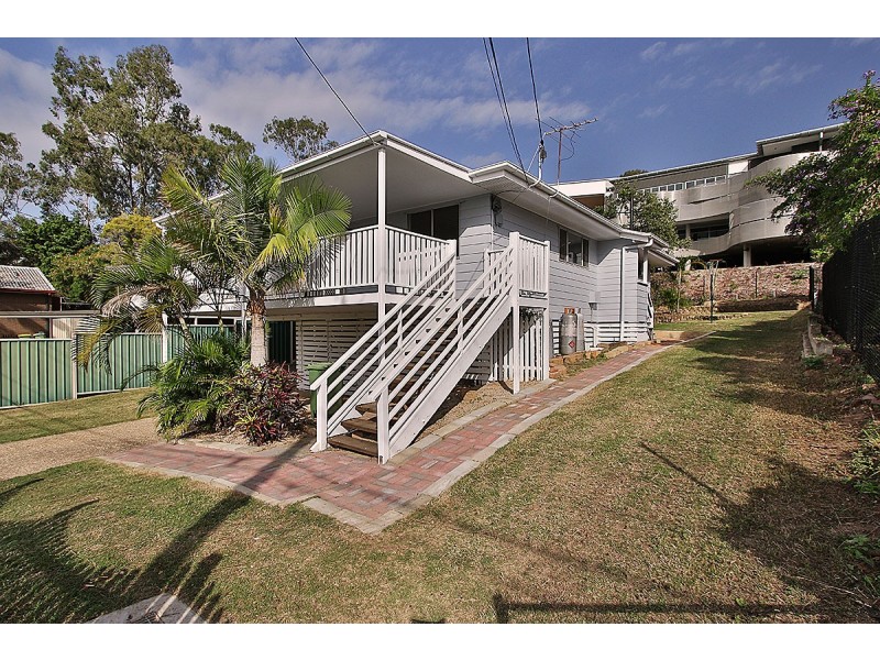 12 Stephen Crescent, Goodna QLD 4300