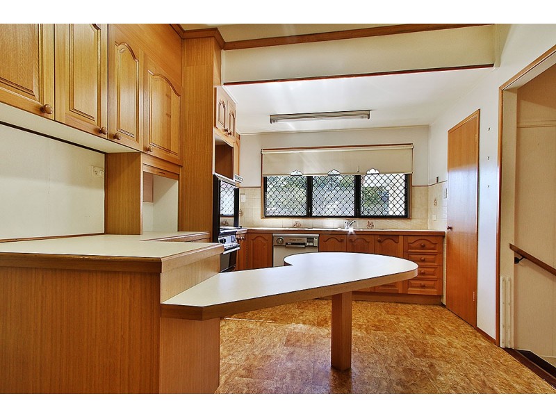 9 McGill St, Raceview QLD 4305