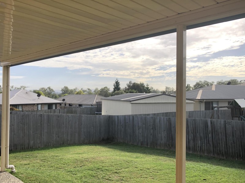 135 Sarah Drive, Yamanto QLD 4305