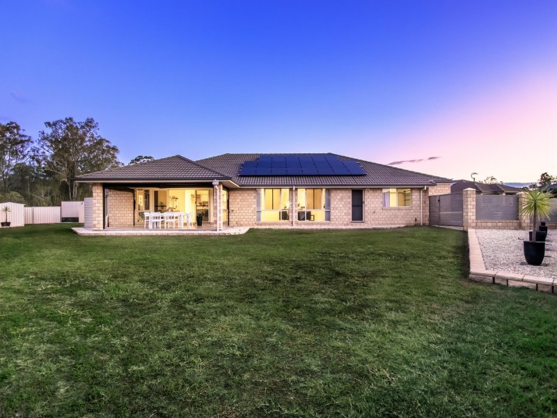 19 Piccadilly Court, Deebing Heights QLD 4306