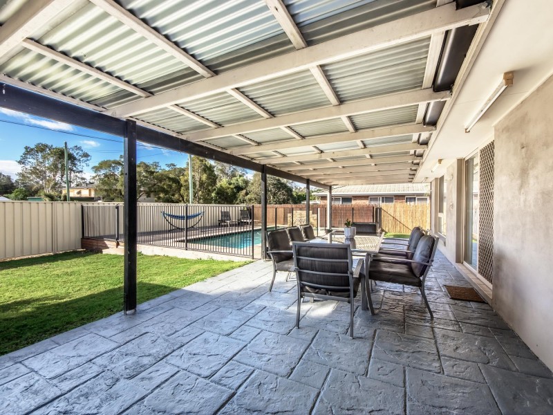 19 Sheppey Pl, Yamanto QLD 4305