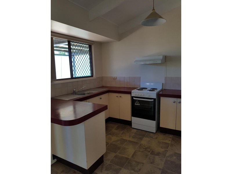 6 Cypress St, Yamanto QLD 4305