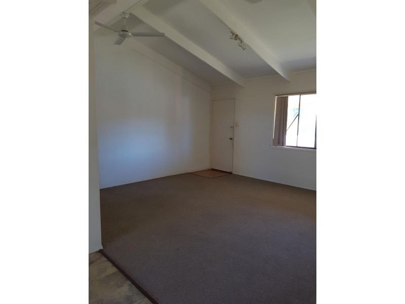 6 Cypress St, Yamanto QLD 4305