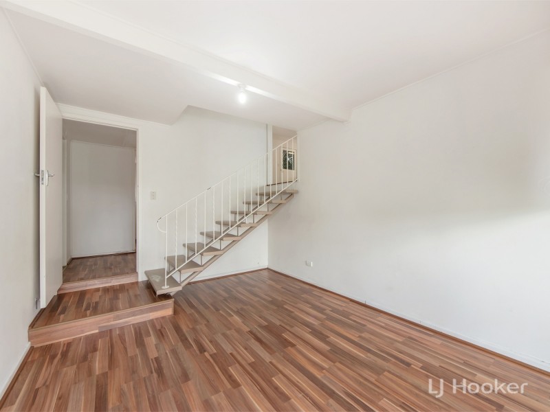 23 Raceview St, Eastern Heights QLD 4305