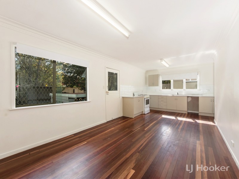 23 Raceview St, Eastern Heights QLD 4305