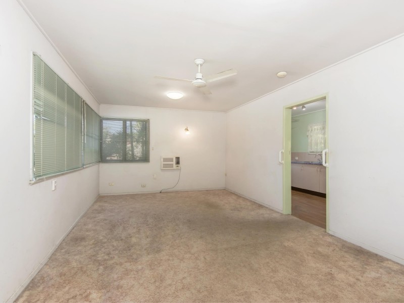 10 Durness St, Kenmore QLD 4069