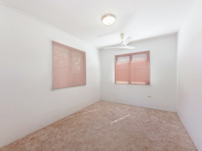 10 Durness St, Kenmore QLD 4069