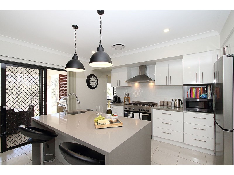 104 Condamine Drive, Fernvale QLD 4306