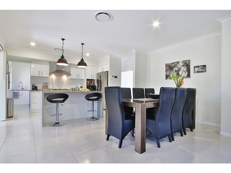 104 Condamine Drive, Fernvale QLD 4306