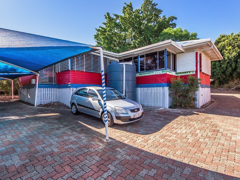 218 Brisbane Street, West Ipswich QLD 4305