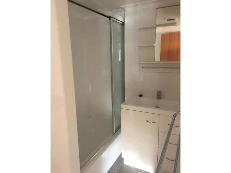 Apartment 3/41 Riverview Terrace, Indooroopilly QLD 4068