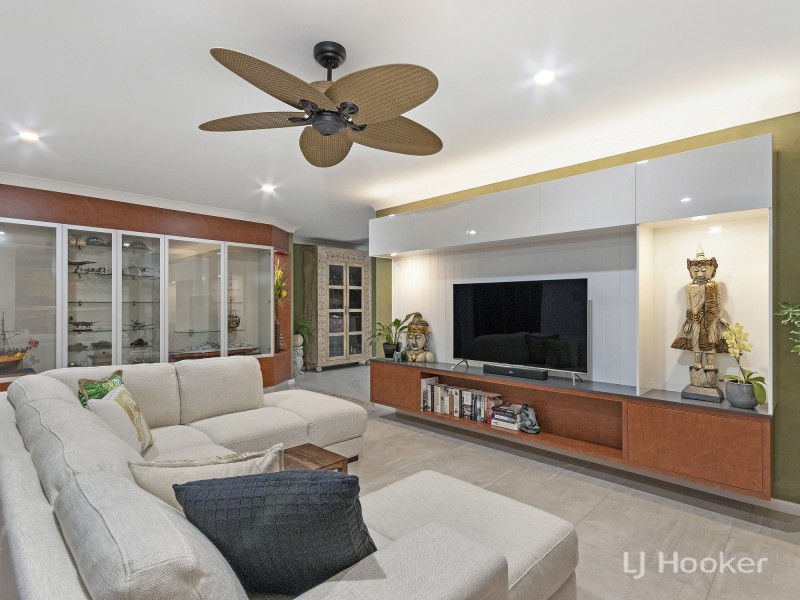 9 Walnut Close, Yamanto QLD 4305