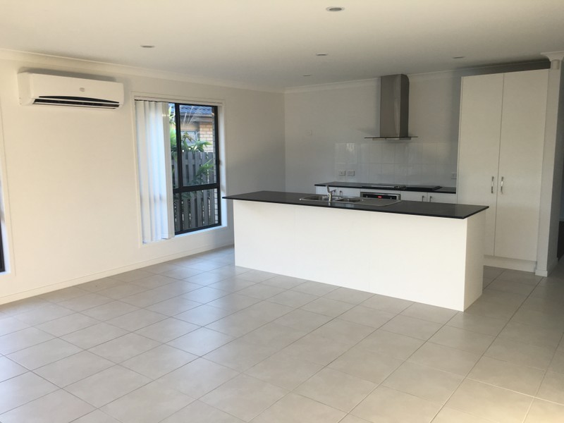 38 William Boulevard, Pimpama QLD 4209