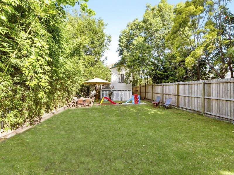 12 Mclean Parade, Ashgrove QLD 4060