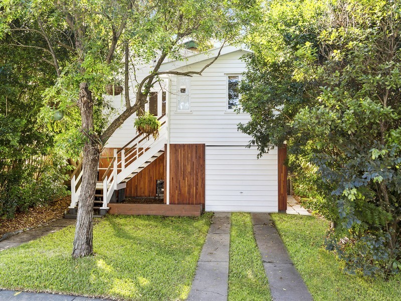 12 Mclean Parade, Ashgrove QLD 4060