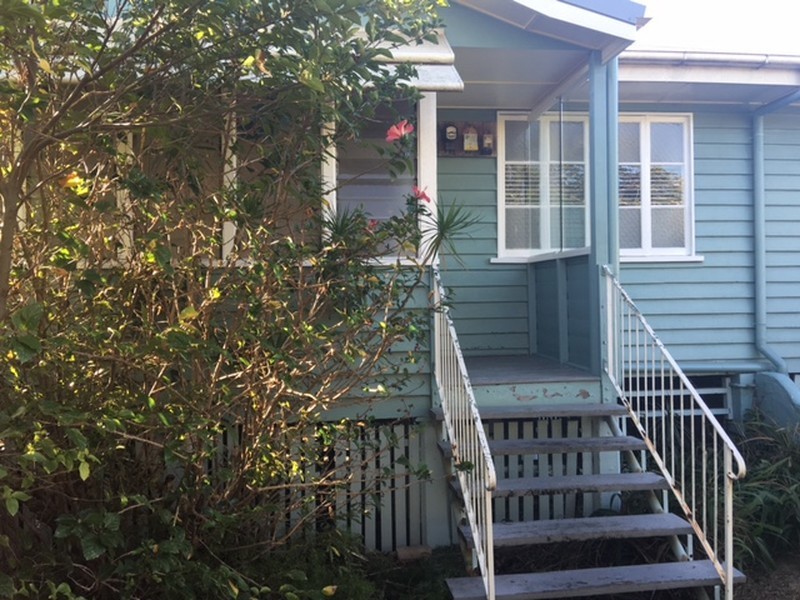 11 Grosvenor Street, Yeerongpilly QLD 4105